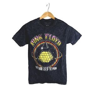 Vintage Pink Floyd concert tshirt, size small, like new!